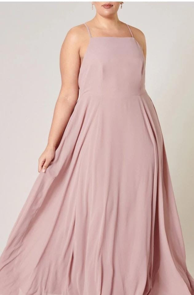 Vestido Maxi Rosa Palo Espalda Abierta Plus Size